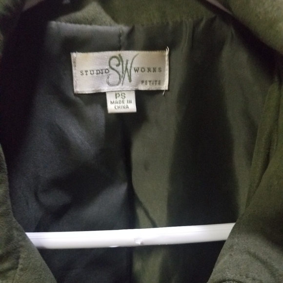 Jacket - Picture 2 of 3